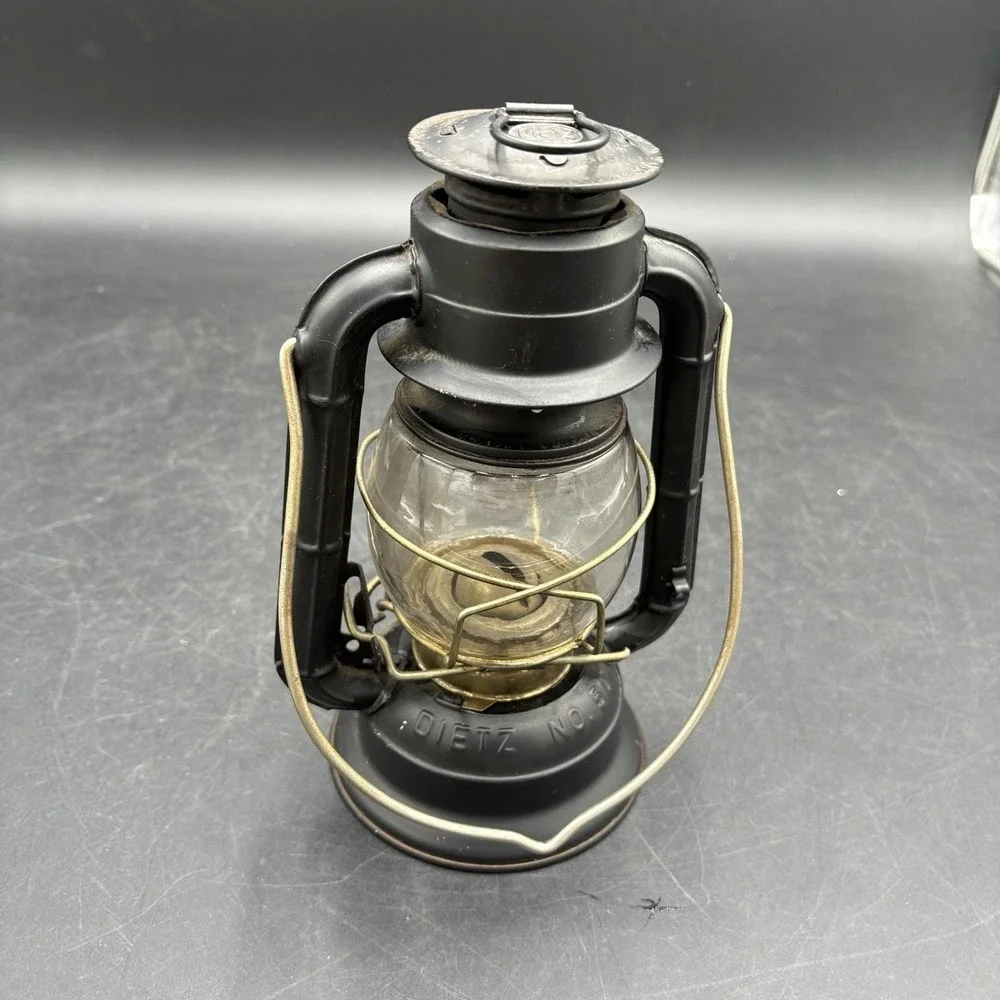 Vintage Dietz Kerosene Lantern Made in Hong Kong, Black & Gold, Good Condition